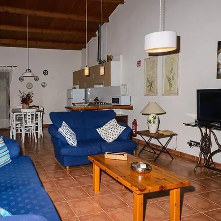 Habitour - Casa La Cenia Apartment