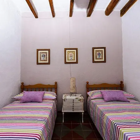 Habitour - Casa La Cenia * Cervera del Maestre