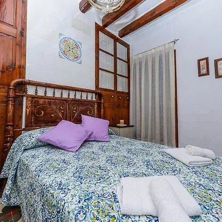 Habitour - Casa La Cenia Cervera del Maestre